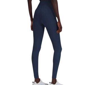 LULULEMON ATHLETICA Speed Up Tight V (28') In Deep Indigo Size 2